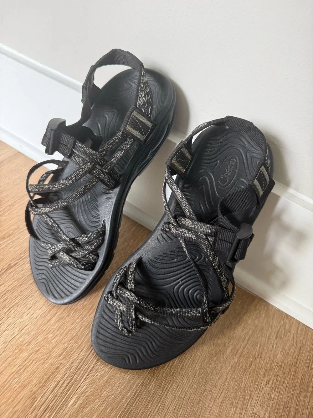 Chaco Women's ZX/2 Cloud Dual Adjustable Straps Cushioned Sandal EcoTread size 9
